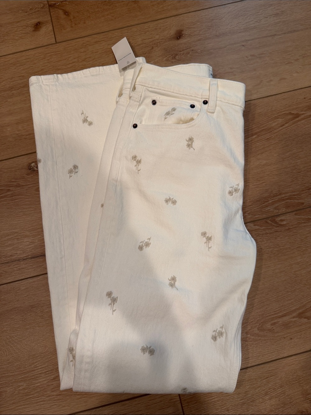 Abercrombie & Fitch Cream Wide Leg Jeans with Subtle Tan Floral Embroidery